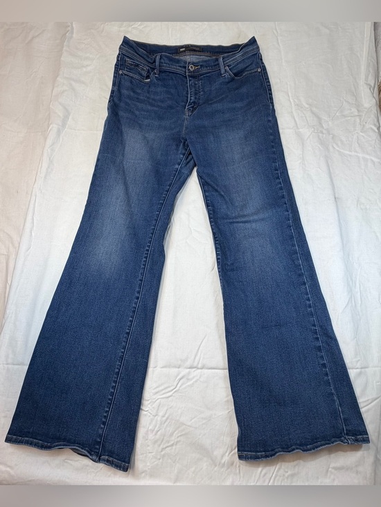 Levi's Denim - Levi's Dark Blue Perfectly Slimming 512 Boot Cut Jeans Sz 16 with Rhinestone